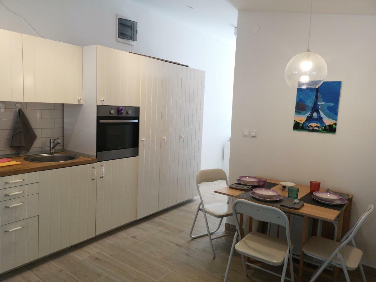 Kod Ujevica Apartment Baska Voda