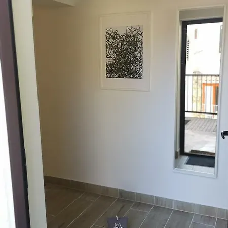 Apartman Studio Kod Ujevica Baska Voda Exterior photo