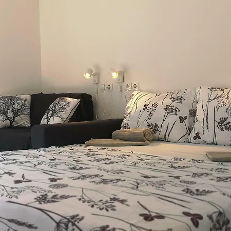 Apartman Studio Kod Ujevica Baska Voda Exterior photo